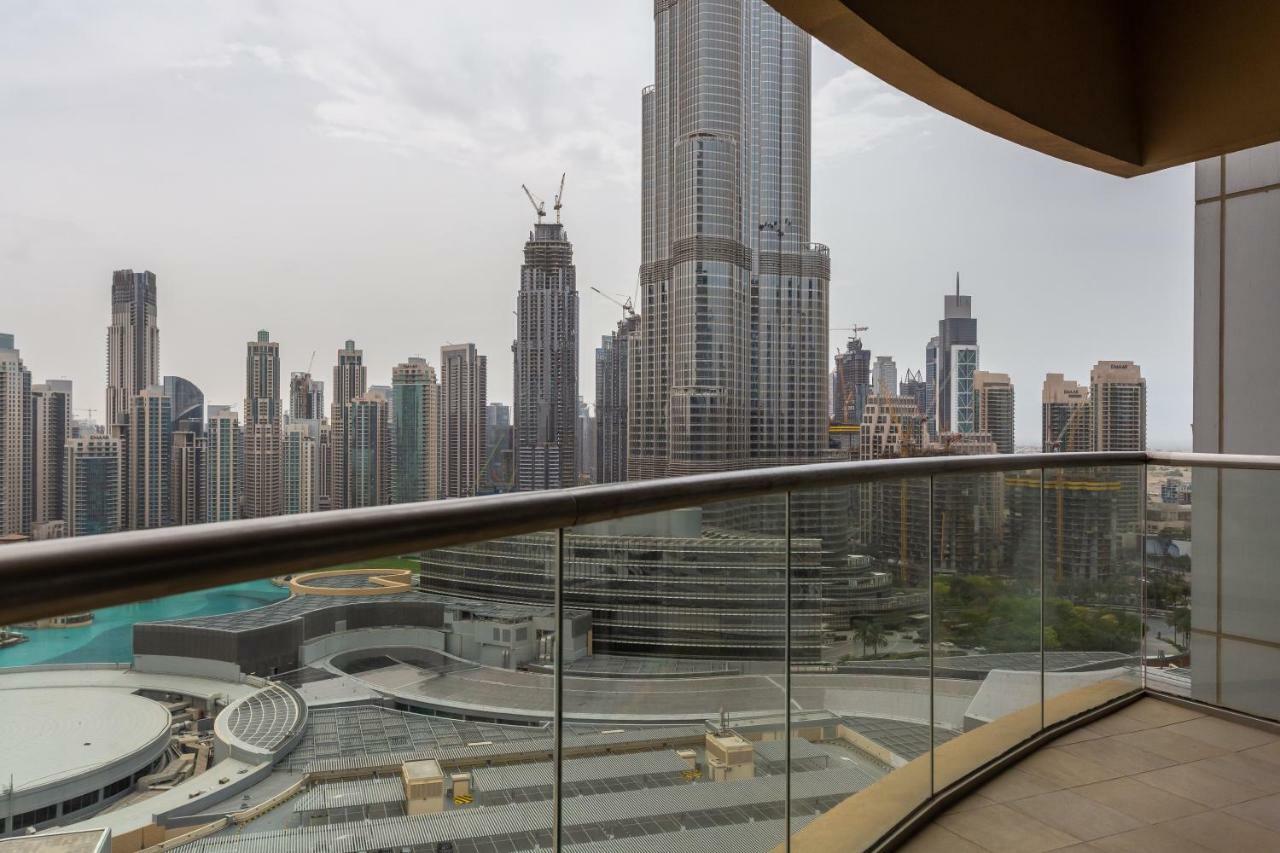 Westminster Dubai Mall Exterior foto View of the Dubai skyline from the 122nd floor of the Burj Khalifa